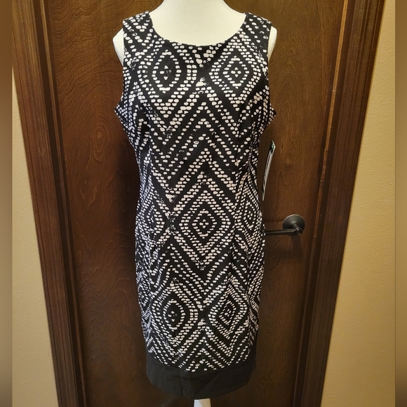 NWT Mario Serrani Black & White Patterned Dress - Picture 1 of 11